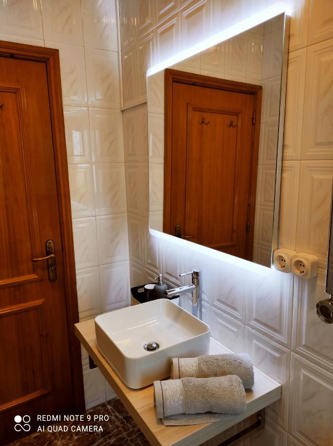 Casa Alem Rio - Quartos Para 6 Hospedes Em Santo Tirso Exterior photo